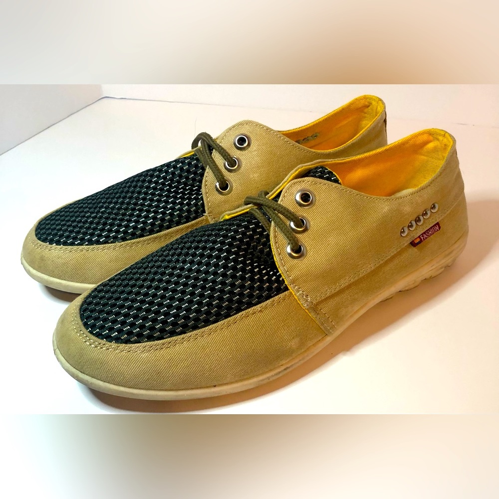 Fashion Light Weight Sport Shoes Women’s Size 41 (9.5) Tan With Black.